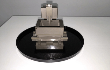 Modell der M-50B im Maßstab 1:16 Modell der M-50B im Maßstab 1:16